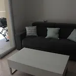 Centre Les Pins 1 Bedroom With Ac, Swimming Pool And Parking 아파트 *