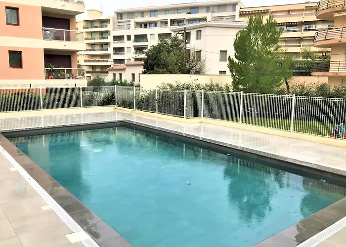 Appartement Centre Les Pins 1 Bedroom With Ac, Swimming Pool And Parking *