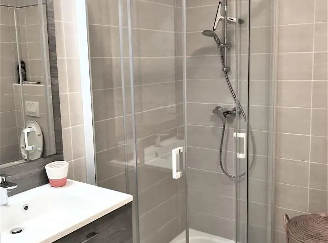 Appartement Centre Les Pins 1 Bedroom With Ac, Swimming Pool And Parking Juan-les-Pins